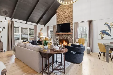 Living - 62 Cardinal Cv, Jasper, GA 30143 photo 3 of 5