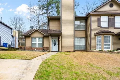 2560 Picardy Cir N, College Park, GA 30349