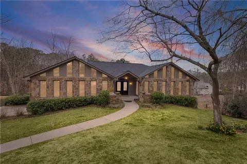 35 Green Chase Ct, Roswell, GA 30075