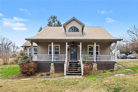 1932 River Bend Rd SW, Plainville, GA 30733