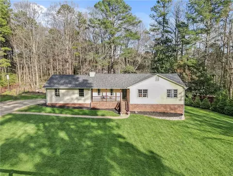 5183 Sugar Ridge Dr, Sugar Hill, GA 30518