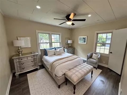 Bedroom - 121 Hunt Dr NE, Calhoun, GA 30701 photo 1 of 9