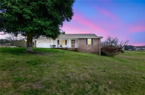 2840 Ward Dr, Winston, GA 30187