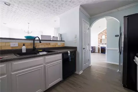 Kitchen - 10997 Big Sky Dr, Hampton, GA 30228 photo 1 of 2