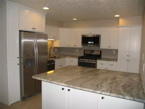 703 Parkaire Xing #703, Marietta, GA 30068