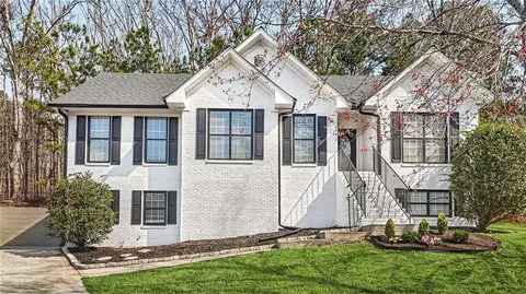 530 Alcovy Springs Dr, Lawrenceville, GA 30045