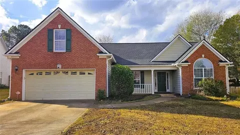 920 Charles Hall Dr, Dacula, GA 30019