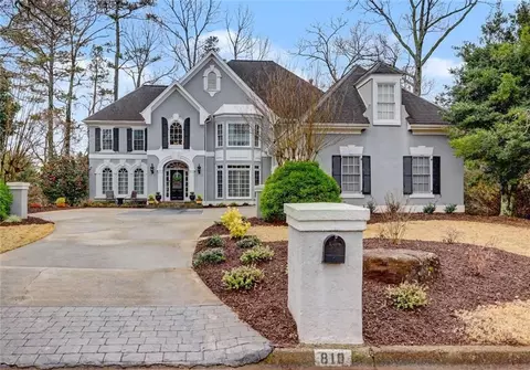 810 Club Chase Ln, Roswell, GA 30076