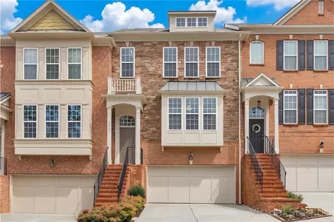 3363 Cumberland Club Dr #16, Atlanta, GA 30339