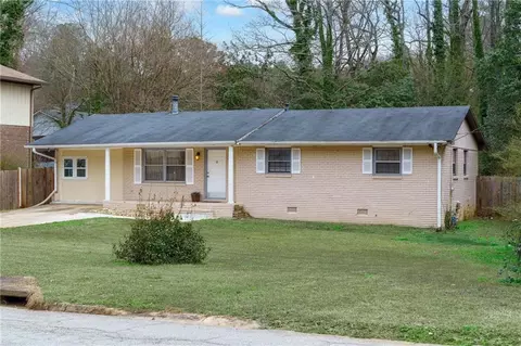 719 San Miguel Dr, Stone Mountain, GA 30083