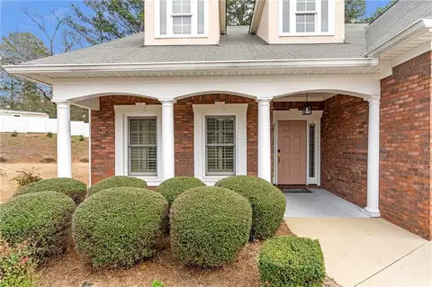 315 Lewisburg Dr, Mcdonough, GA 30253