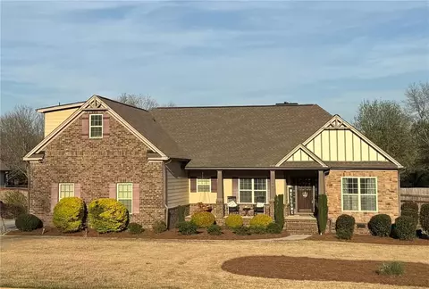 107 Feather Ln, Jackson, GA 30233