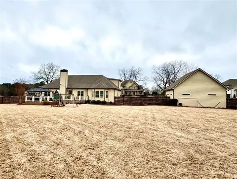 107 Feather Ln, Jackson, GA 30233 photo 3