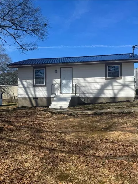 42 Busha St, Toccoa, GA 30577