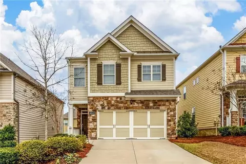 6622 Trailblazer Rd, Flowery Branch, GA 30542