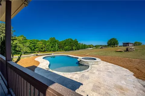 Exterior - 760 Carl Davis Rd, Monroe, GA 30656 photo 4 of 8