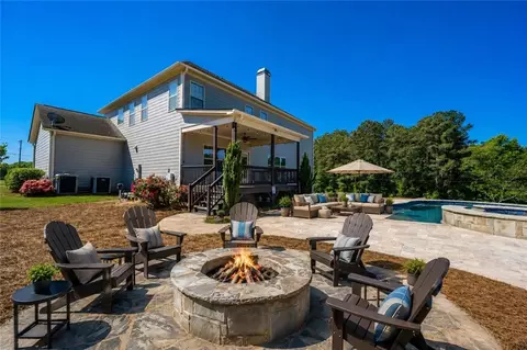 Exterior - 760 Carl Davis Rd, Monroe, GA 30656 photo 3 of 8