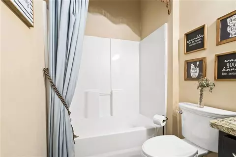 Bath - 760 Carl Davis Rd, Monroe, GA 30656 photo 2 of 6