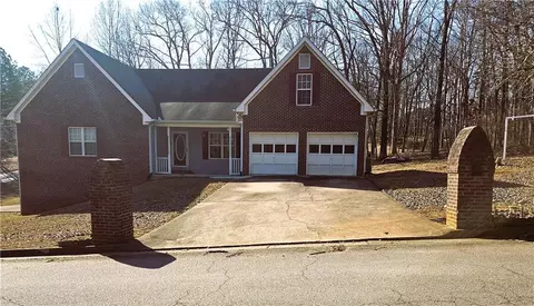 7849 Ponderosa Trce, Winston, GA 30187