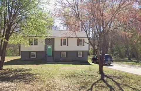 350 Roundup Trl, Ellenwood, GA 30294