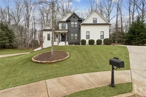 469 Billie Dean Dr, Jefferson, GA 30549