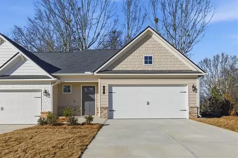 16 Silver Leaf Ln, Dawsonville, GA 30534