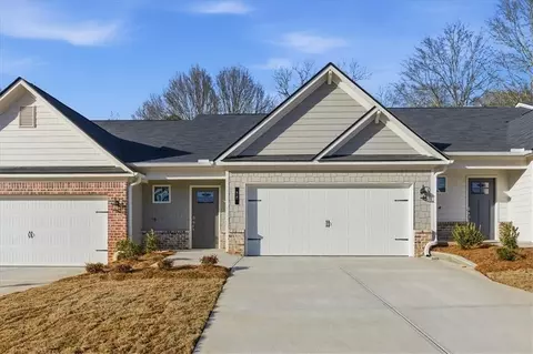38 Silver Leaf Ln, Dawsonville, GA 30534