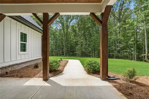 Exterior - 4013 Jersey Covington Rd, Covington, GA 30014 photo 4 of 13
