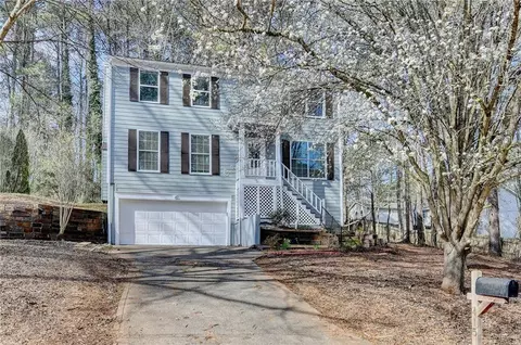 415 Ridgedale Way, Lawrenceville, GA 30044