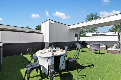 Exterior - 3960 Clairmont Rd, Chamblee, GA 30341 photo 3 of 4