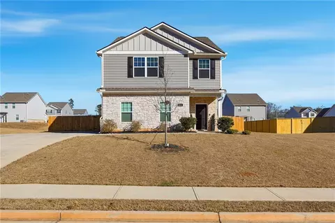 814 Robbie Ln, Monroe, GA 30655