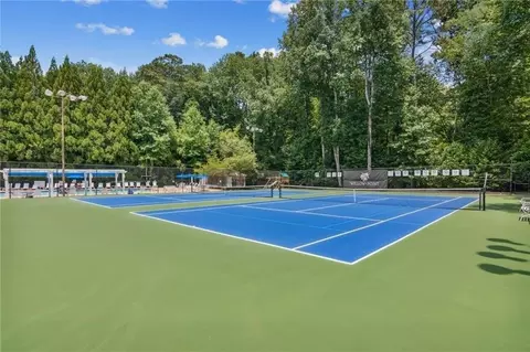 5161 Willow Point Pkwy, Marietta, GA 30068