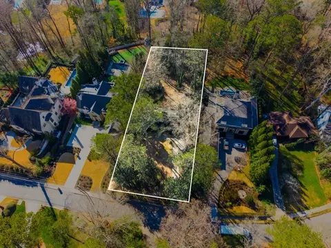 410 Hillside Dr NW, Atlanta, GA 30342