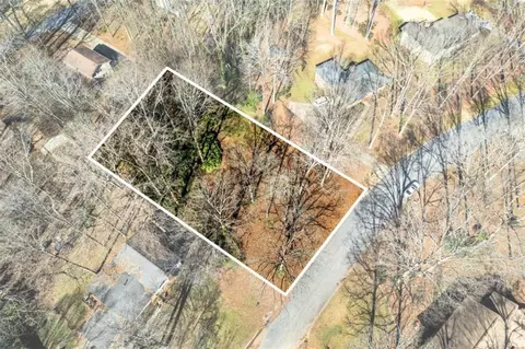 8295 Yale Dr, Jonesboro, GA 30236
