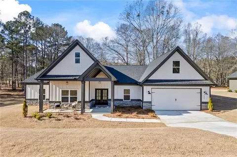 152 White Oak Way, Monroe, GA 30655