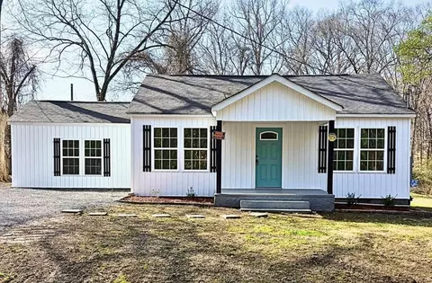 1317 Coker Dr, Dalton, GA 30721