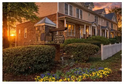 517 Parker Ave, Decatur, GA 30032