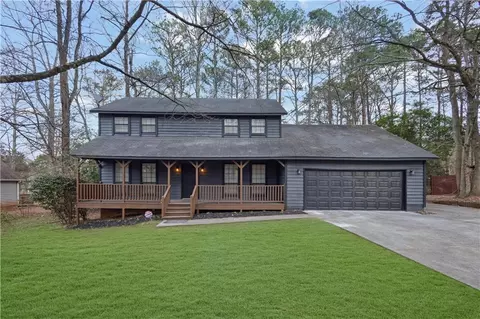 7436 Dartmouth Ct, Riverdale, GA 30274