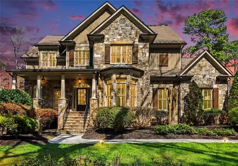 4140 Spalding Dr, Atlanta, GA 30350