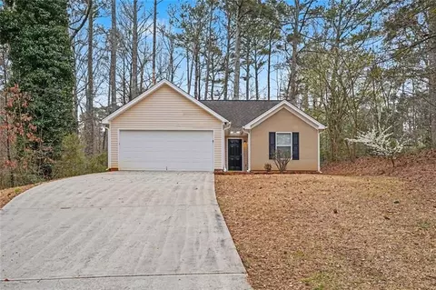 85 Homestead Pl, Rex, GA 30273