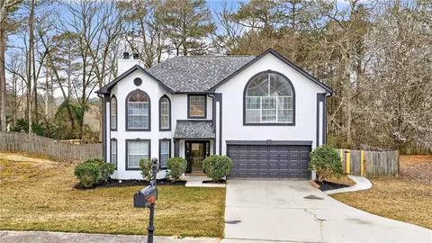 8218 Mahogany Ln, Stonecrest, GA 30038