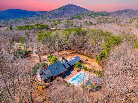 110 Rathgeb Trl, Jasper, GA 30143