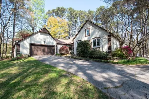 210 Julie Rd, Tyrone, GA 30290