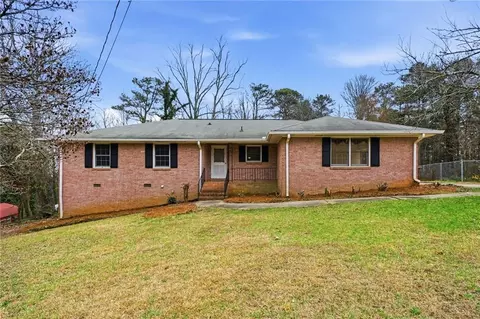 2378 Cambridge St, Snellville, GA 30078