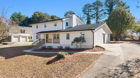 713 Pine Chase Ct, Lawrenceville, GA 30043