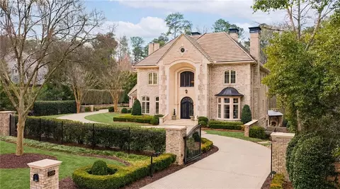 5148 Powers Ferry Rd NW, Sandy Springs, GA 30327