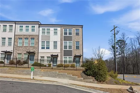 2631 Creekside Dr NW, Atlanta, GA 30318