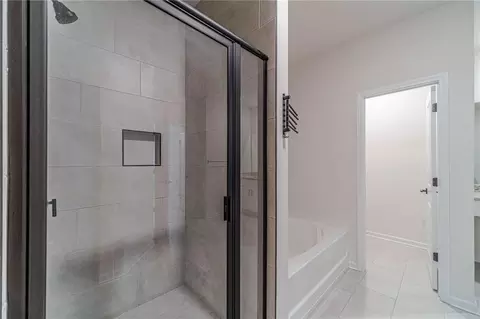 Bath - 3934 Saddle Bag Ct, Dacula, GA 30019 photo 4 of 5