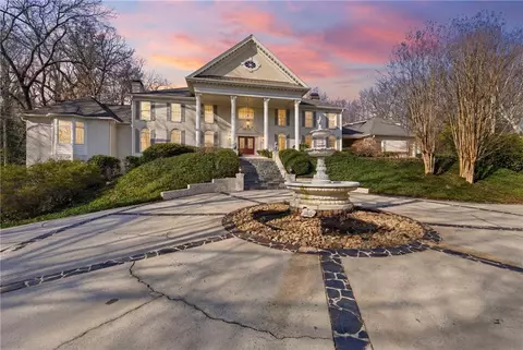 5695 Glen Errol Rd NW, Sandy Springs, GA 30327