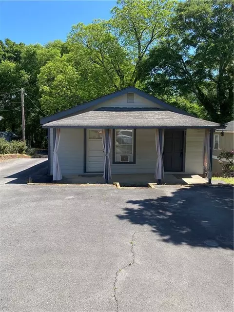 140 Line St, Buford, GA 30518